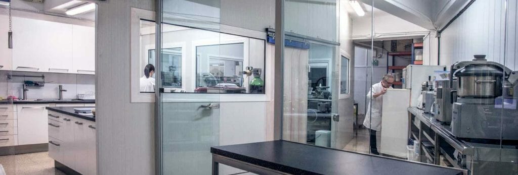 Laboratori alimentari, suport tècnic per a l'elaboració de conserves