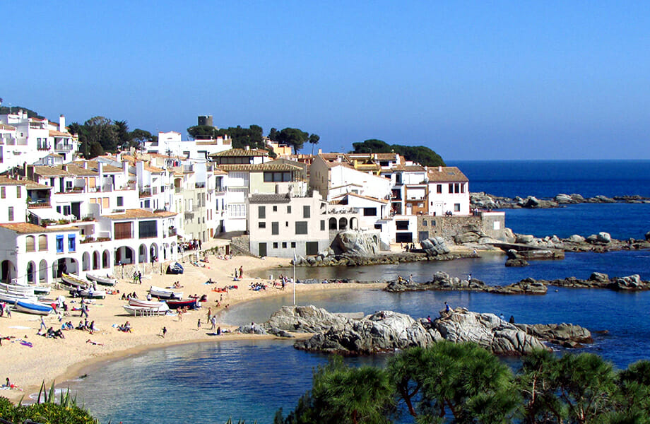 Calella de Palafrugell, ville où est situé Peixos Mielgo