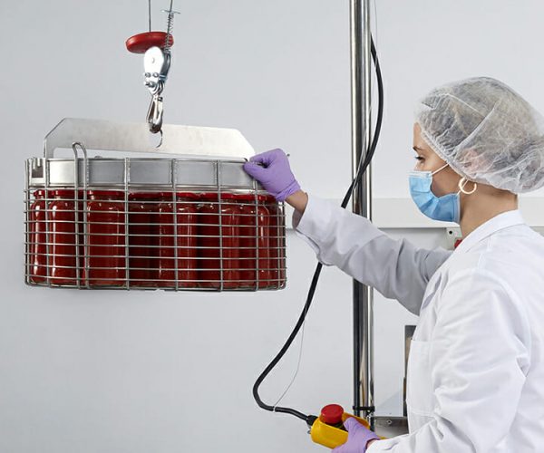 Producció de lots pilot en autoclau compacta per a centres de recerca i investigació Producció de lots pilot en autoclau compacta per a centres de recerca i investigació